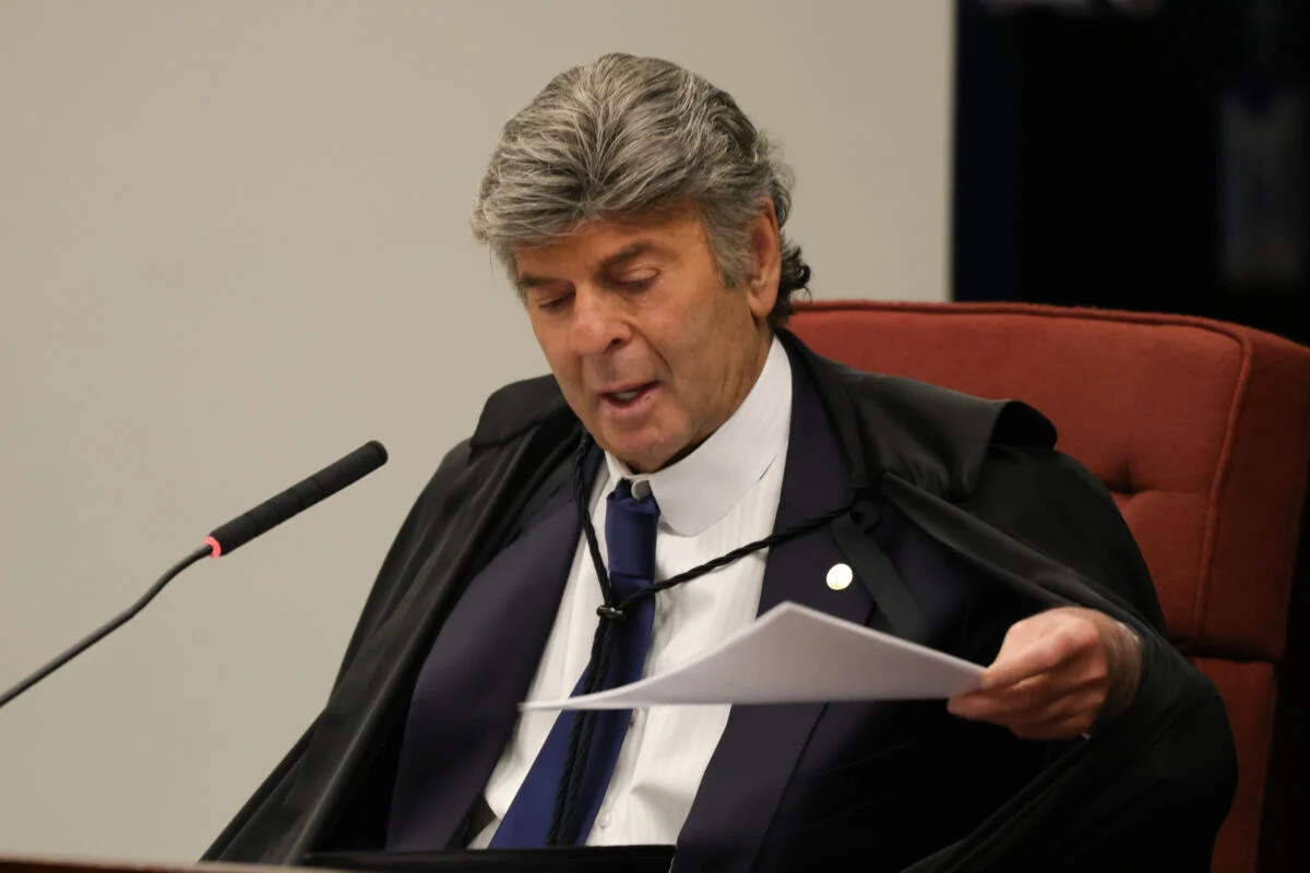 Luiz Fux assume relatoria de processo que questiona registros de visitantes no Senado