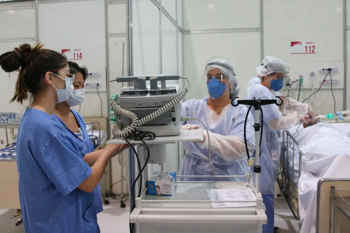 Médicos de UTIs no Brasil enfrentam níveis críticos de esgotamento emocional e burnout