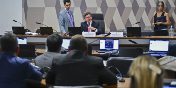 Votação da MP que zera imposto de importação sobre compras internacionais é adiada