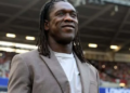 Clarence Seedorf assume comando técnico do Corinthians com contrato vigente até o fim de 2027