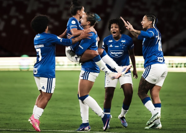 Cruzeiro supera altitude de Quito e estreia com vitória na Libertadores Feminina