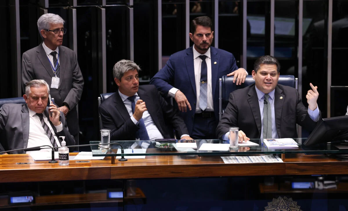 Davi Alcolumbre retira PEC da Segurança Pública da pauta do Senado em busca de consenso