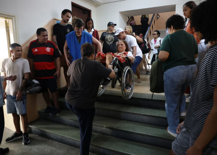 Eleitores com mais de 70 anos registram queda expressiva na abstenção durante as eleições