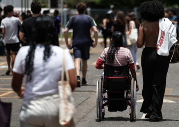 Enem 2026 encerra no domingo escolha da língua estrangeira e define o inglês como padrão