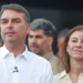 Flávio Bolsonaro frequenta Catedral de Brasília sob convite do arcebispo Dom Paulo Cezar Costa