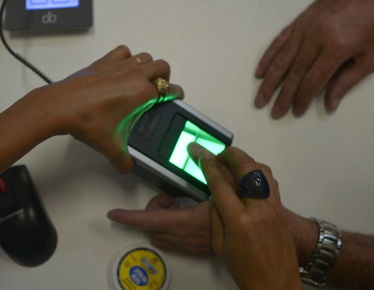 Golpes sobre biometria do INSS circulam na rede e criam falso alarme