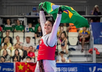 Maria Clara Pacheco domina o Grand Prix de Paris e mantém hegemonia no taekwondo mundial