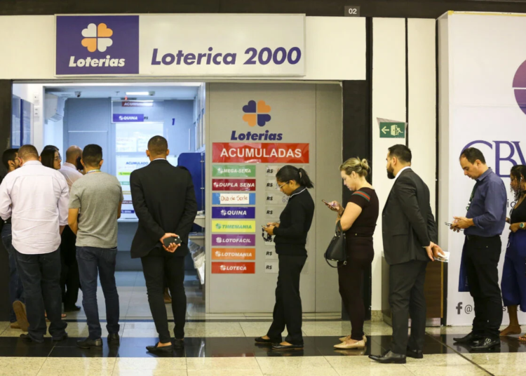 Mega-Sena acumula prêmio de R$ 112 milhões com sorteio marcado para este domingo