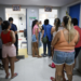 Mudança em locais de votação afeta moradores da Maré e gera alta abstenção