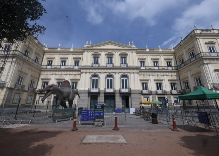 Museu Nacional da UFRJ recebe novo aporte de R$ 10 milhões para dar fôlego à restauração