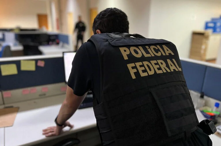 Operação Rastilho bloqueia R$ 9,8 milhões e desarticula esquema de corrupção eleitoral no Ceará