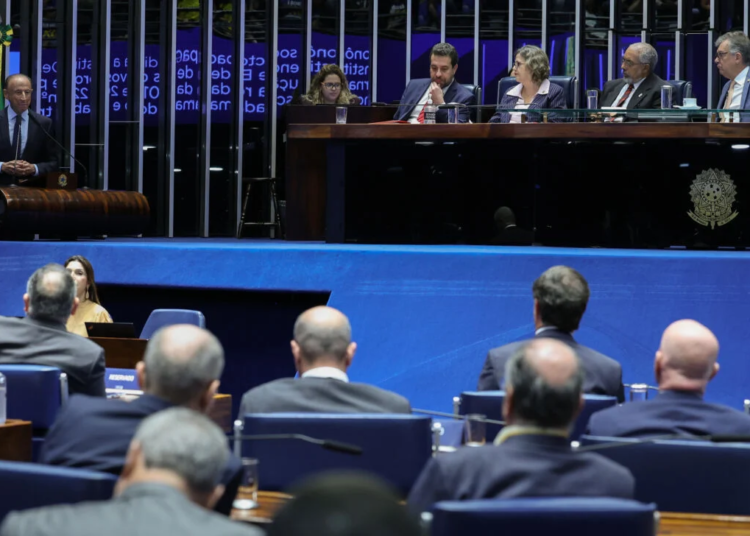 PEC 221/2019 coloca fim da escala 6x1 em reta decisiva no Senado Federal