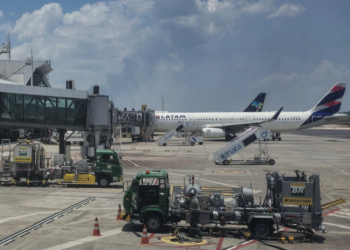 Petrobras eleva o custo do querosene de aviação em 11,76% a partir desta quinta-feira