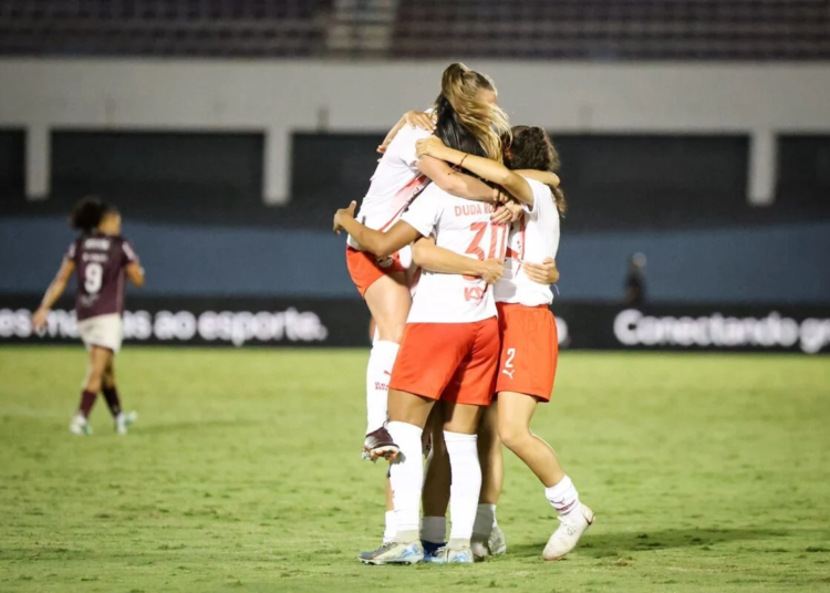 Red Bull Bragantino vence Ferroviária por 2 a 0 e garante vantagem nas quartas da Copa do Brasil