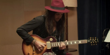 Trajetória de Pedro Hills marca a final do reality Duelo de Guitarras neste sábado