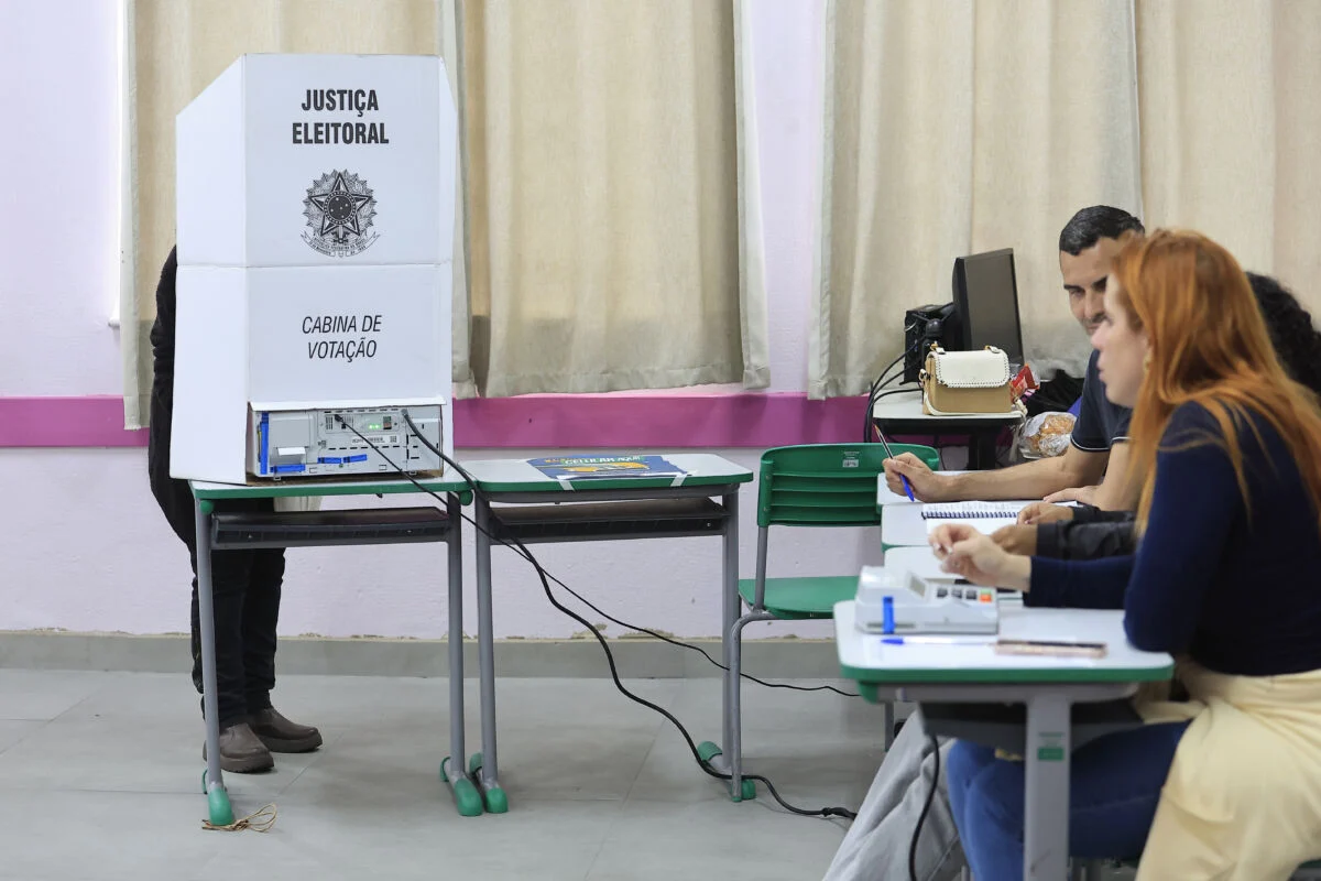 TRE-SP confirma adoção do novo horário de votação após decisão do ministro Cristiano Zanin